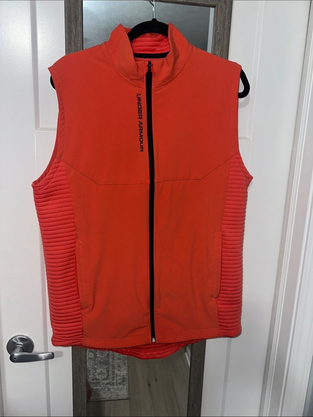 Under Armour Women's Golf Coral Quilted-Side Vest size large
